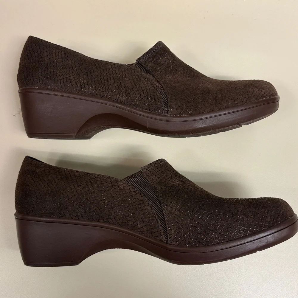 SKECHERS FLEXIBLE SIGNATURE LOAFER SLIP ON COMFORT CLOG OFFICE CASUAL SIZE 10